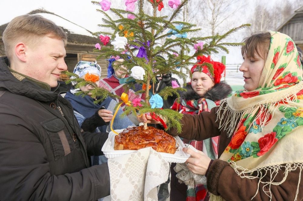 Ноябрь праздники беларусь. Громницы в Беларуси. Стрэчанне свята. Громница белорусский праздник. Громница праздник у белорусов.